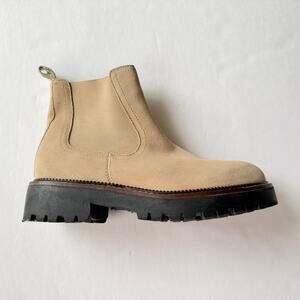 Caslon Miller Leah Boot Light Tan Suede Size 7.5 Ankle Lug Chelsea Comfort